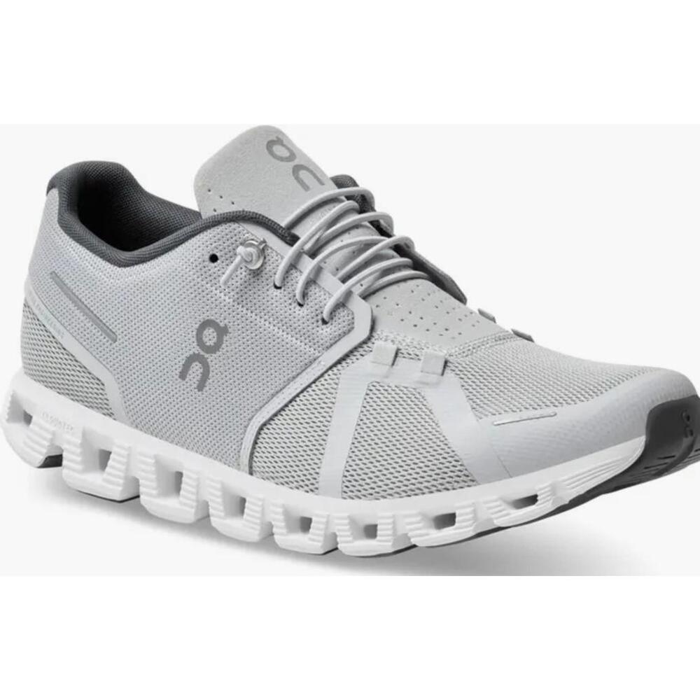 New Authentic On Cloud 5 Men’s 9 or Women’s 10.5 Glacier/White